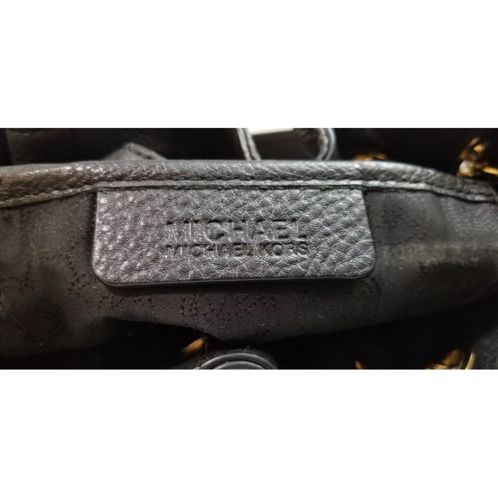 Michael Kors Black and Gold Shoulder Bag with Chain Detail - Picture 10 of 10
